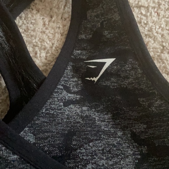 Gymshark Adapt camo sportsbra size small - Picture 2 of 3